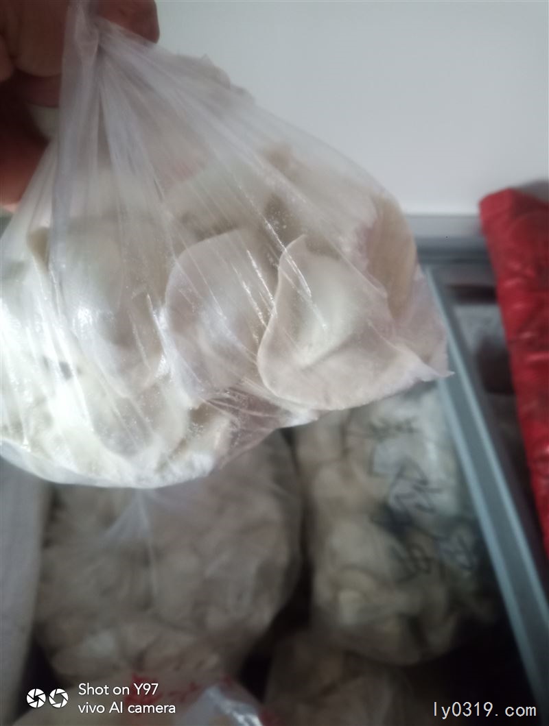 出售批發(fā)水餃,鹵肉，豬蹄,麻辣鴨貨等:電話(huà)15075933863